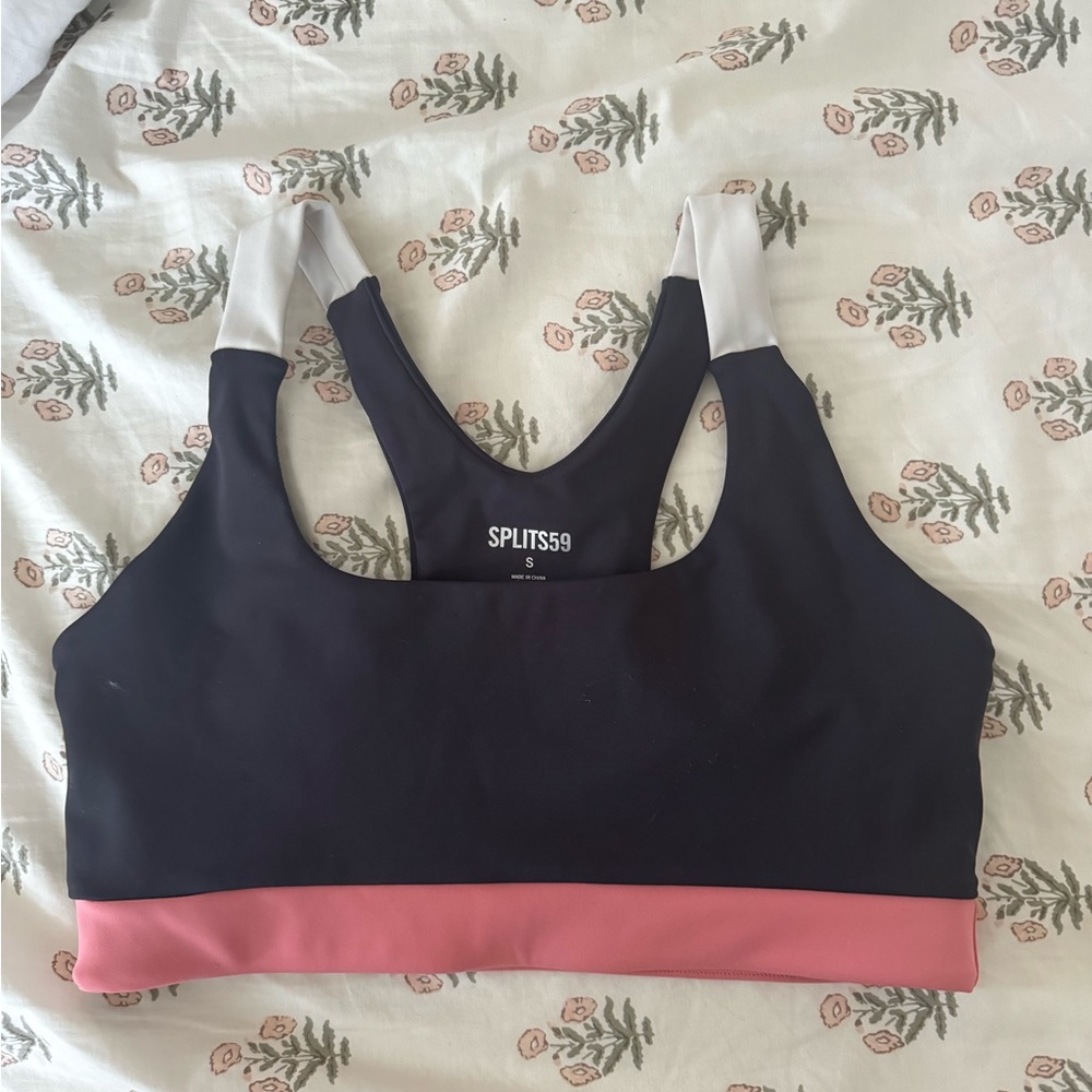 Splits 59 sports bra